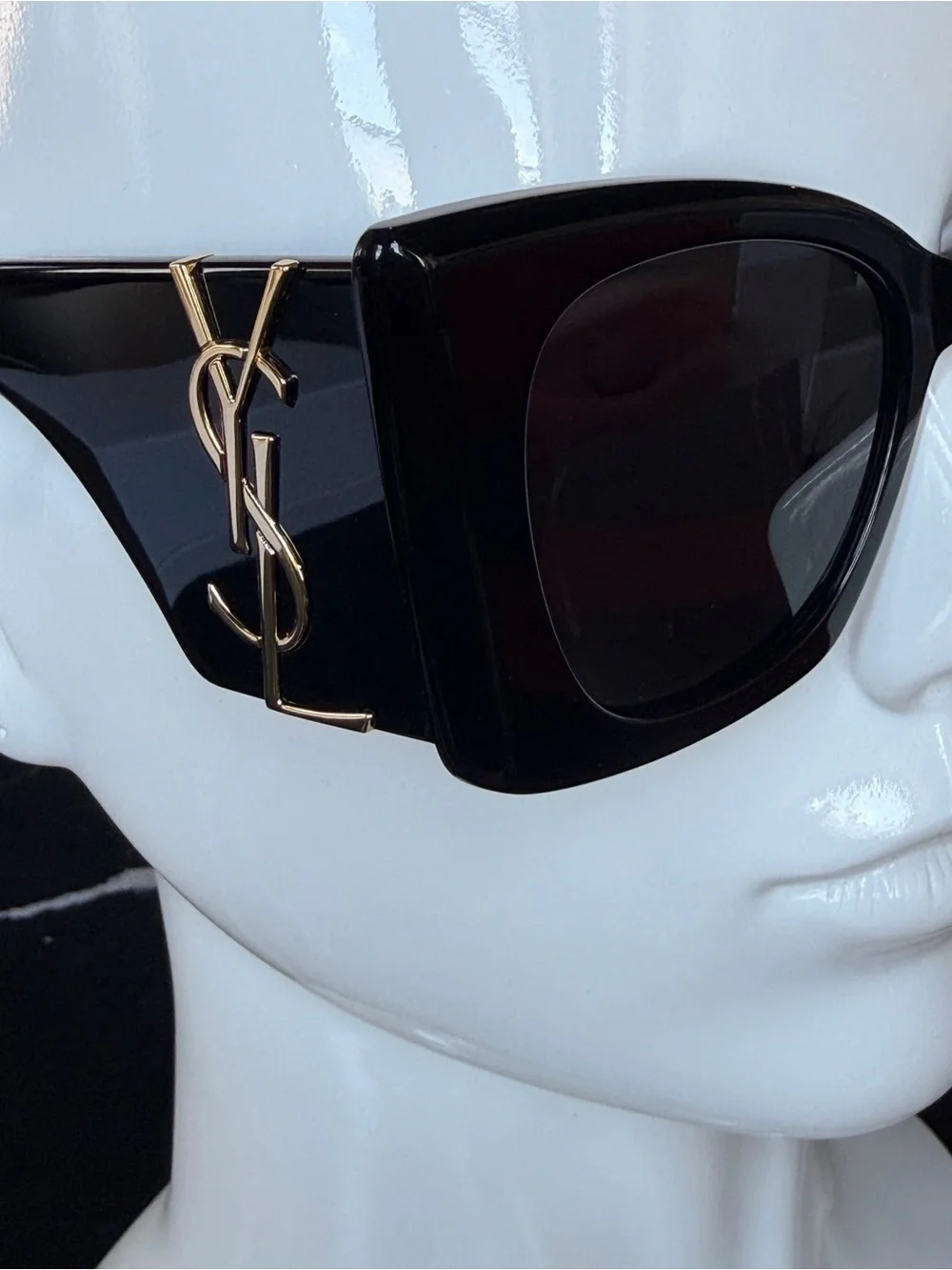 Yves Saint Laurent Glossy Black Oversized Cat-Eye Sunglasses